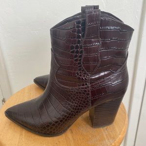 Gibson & Latimer Brown Croc/Snake Booties